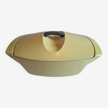 Cocotte en fonte jaune Le Creuset Raymond Loewy vintage