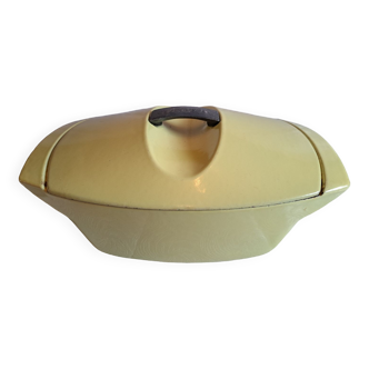 Cocotte en fonte jaune Le Creuset Raymond Loewy vintage