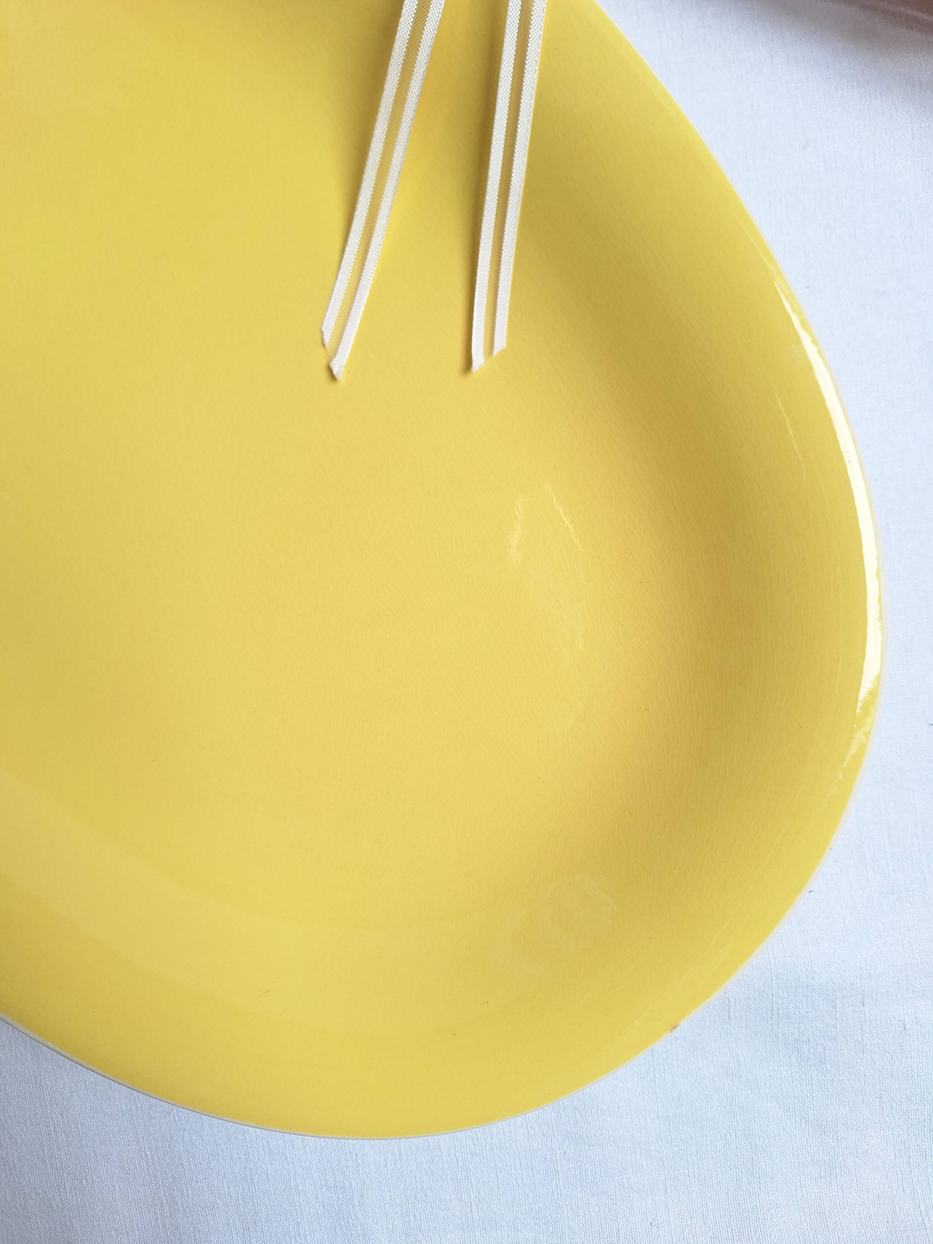 Oval plate Villeroy & Boch yellow