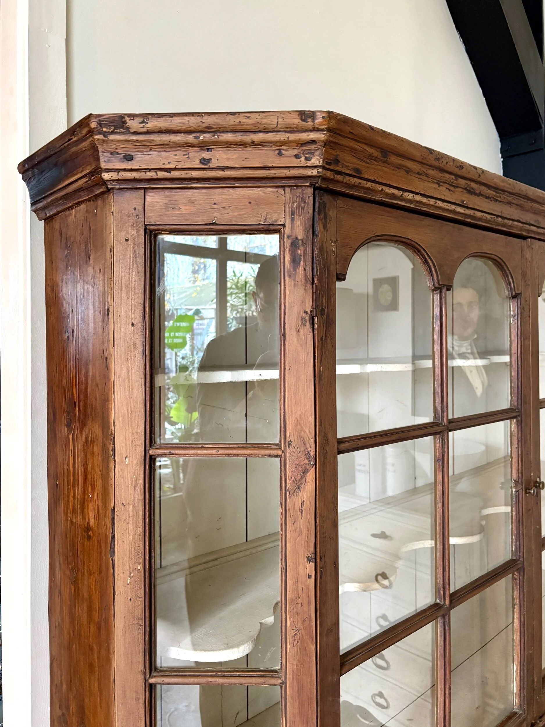 Buffet 2 corps vitré en bois, XIXème