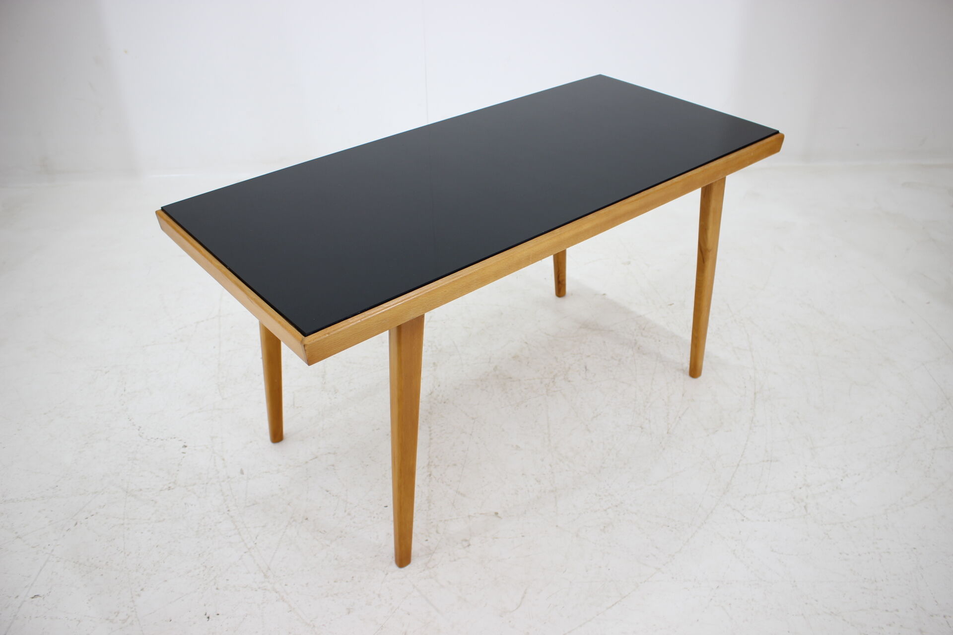 Mid-century coffee table/Drukov. 1970