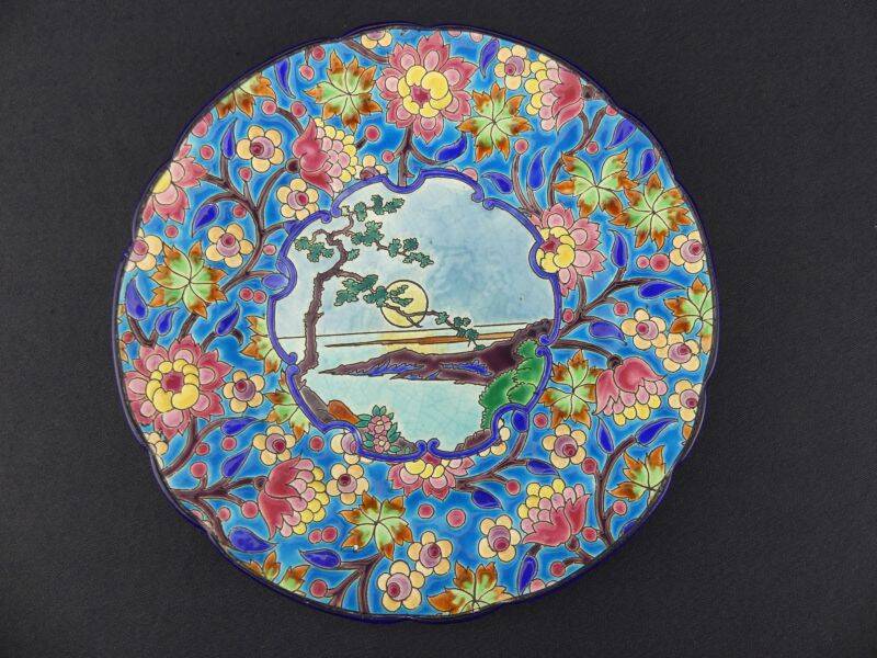 Decorative plate in Longwy enamels