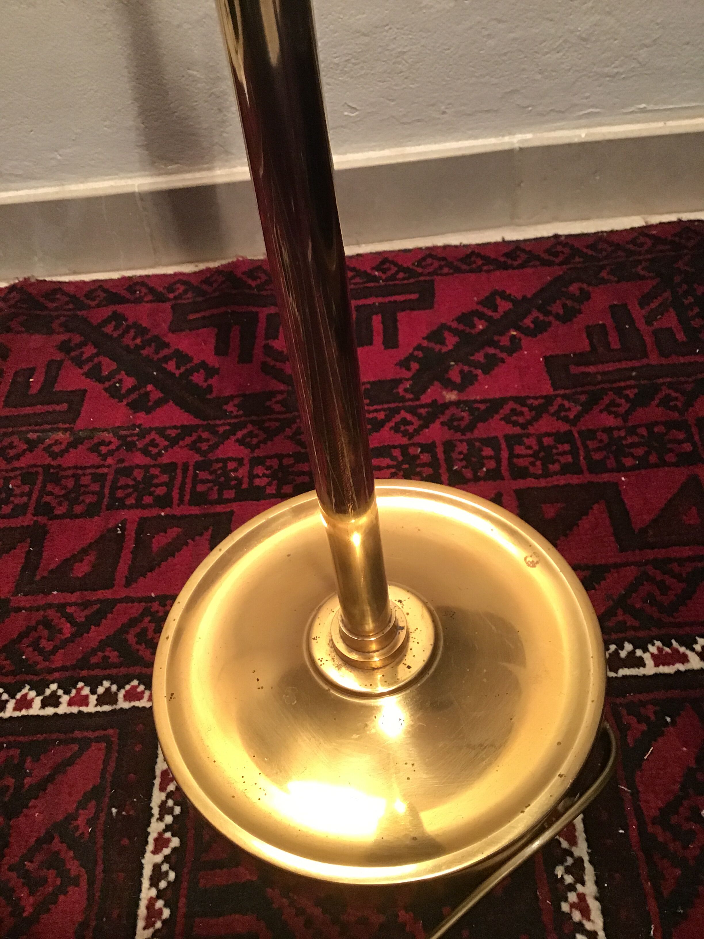 Floor lamp