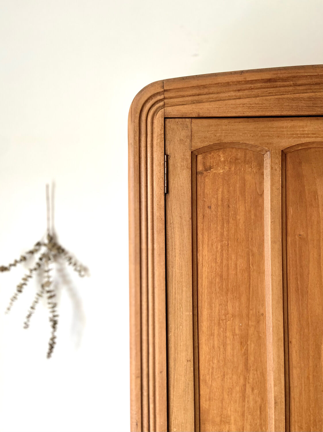 Armoire parisienne