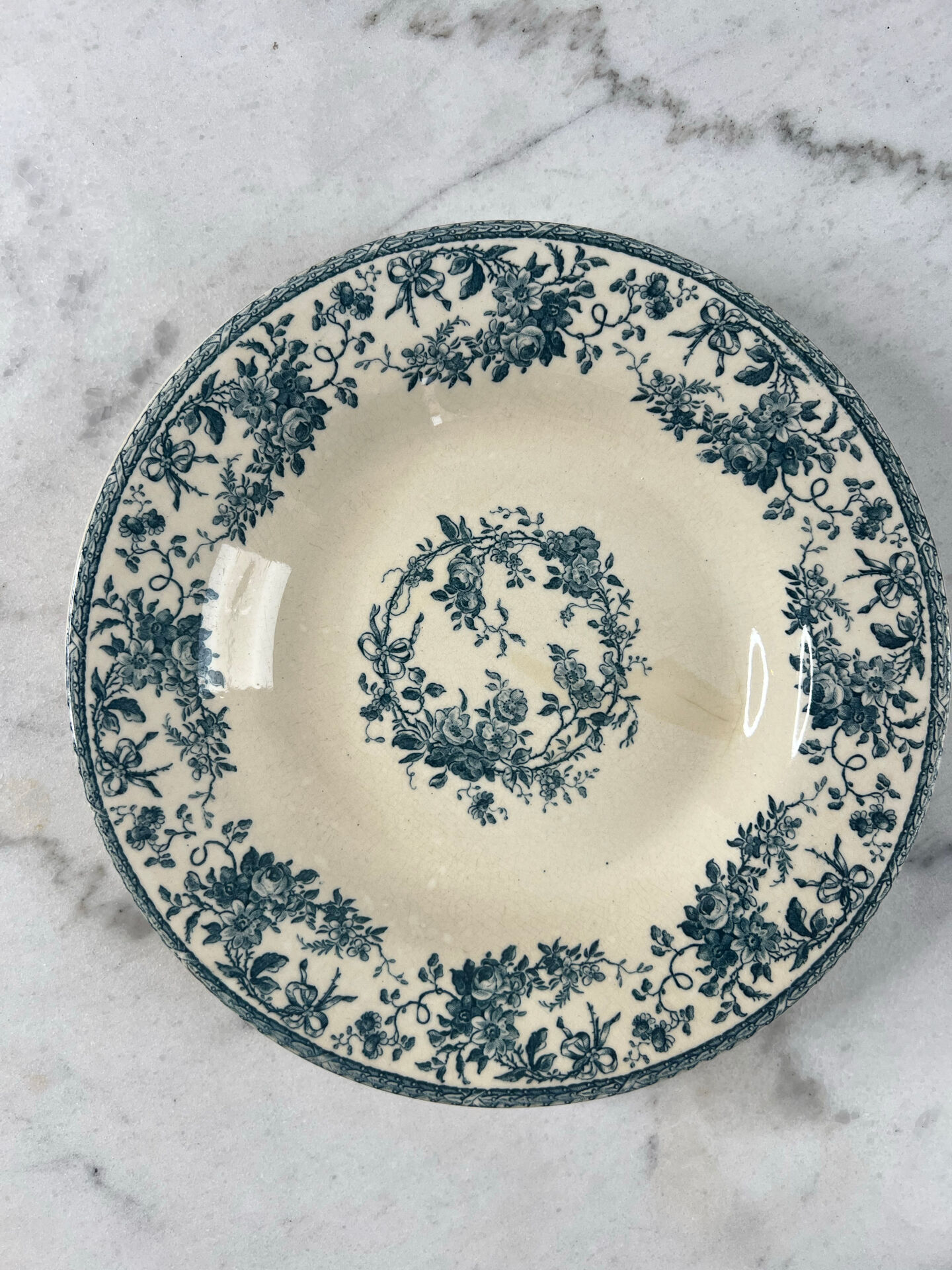Ironstone gien 1875 bouquet of roses collection deep plate