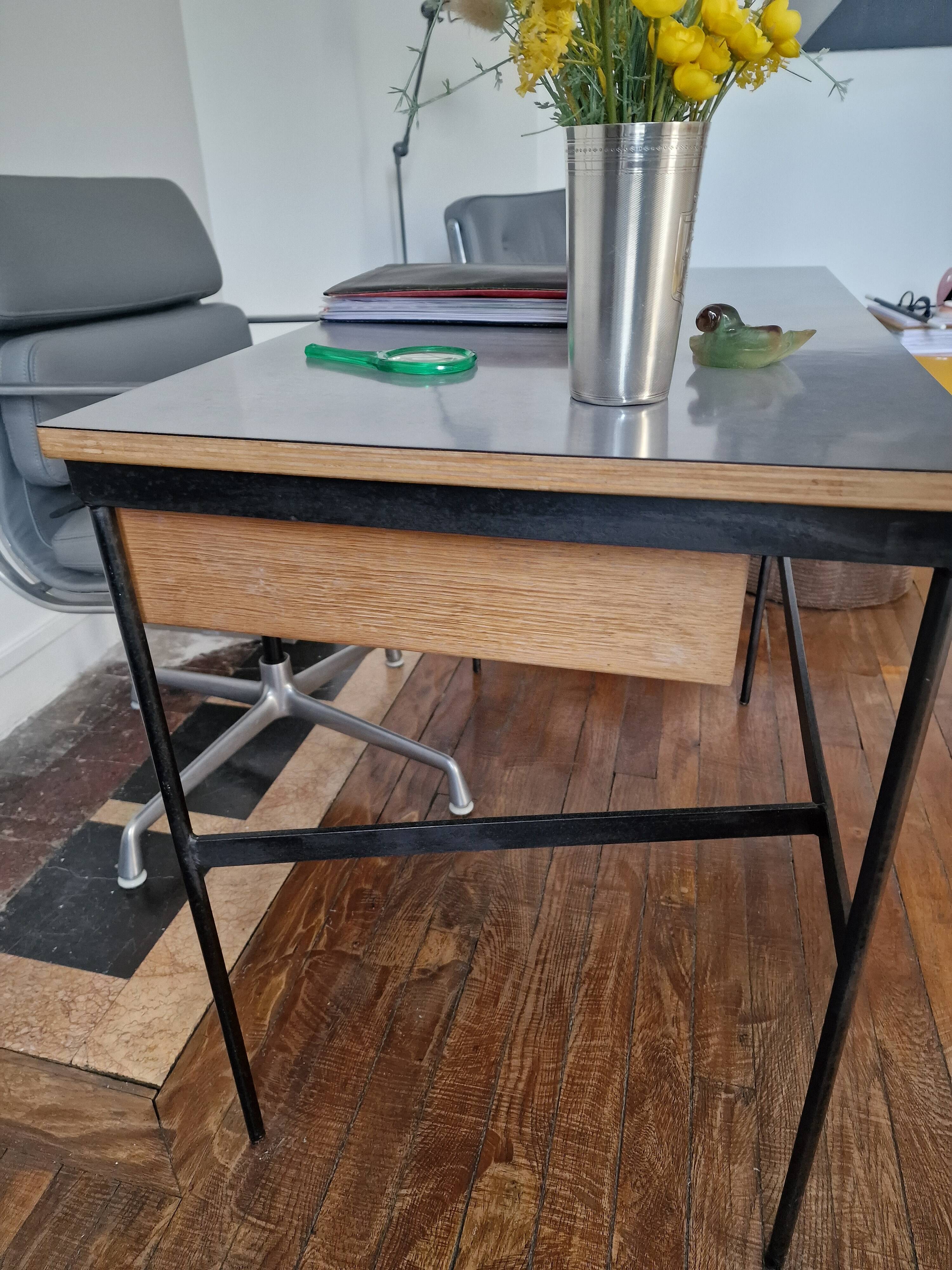 Desk assigned to Pierre Paulin 1960