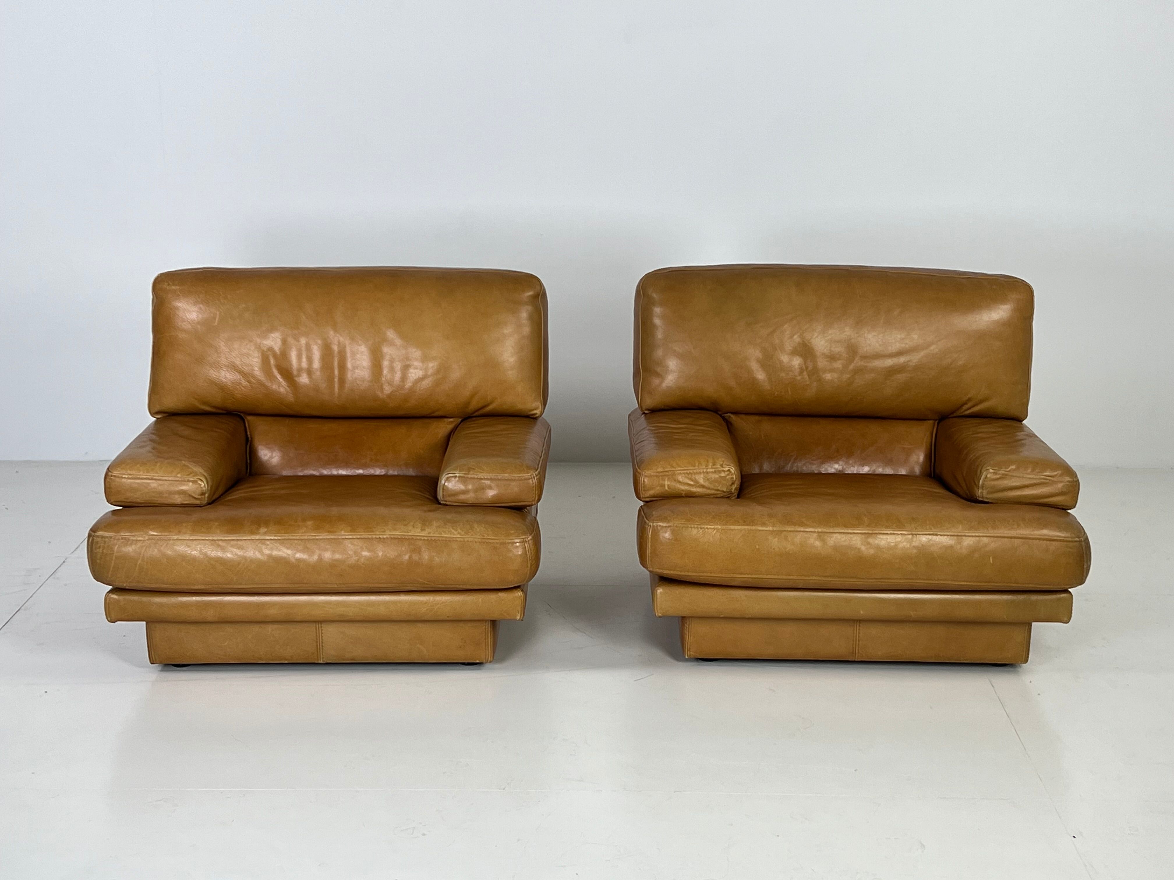 Set of 2 italian design armchairs