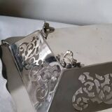 Openwork silver metal basket