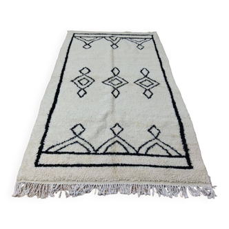 Handmade wool Berber rug 248 x 158 cm