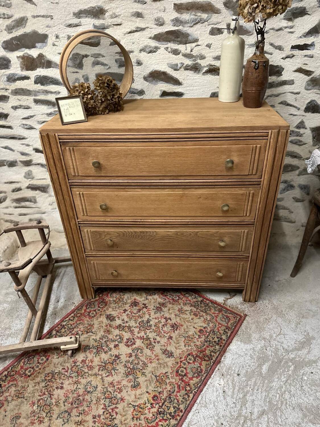 Superb 4-drawer chest of drawers from the 50s in raw wood