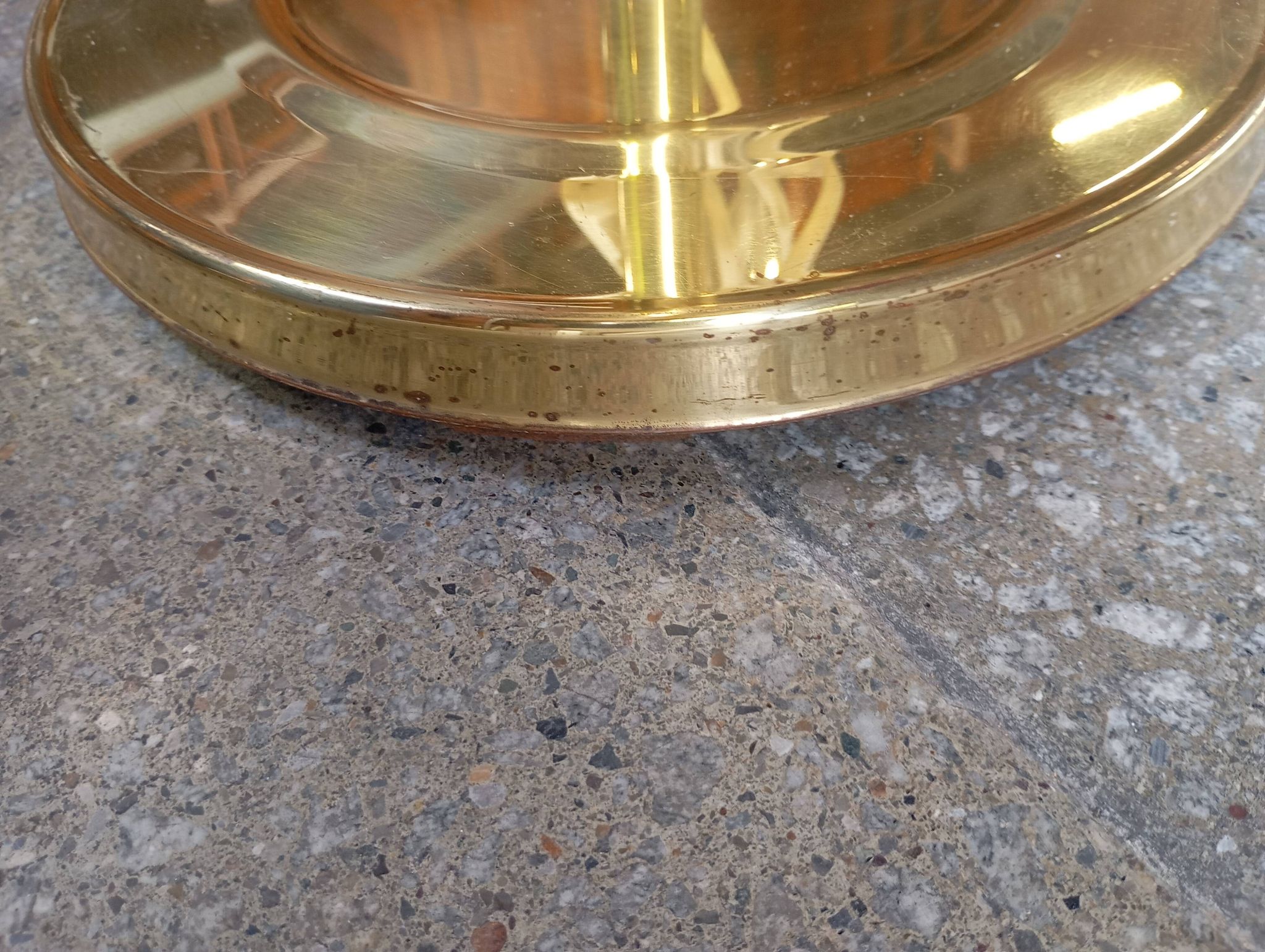 Lampadaire vintage avec base en or