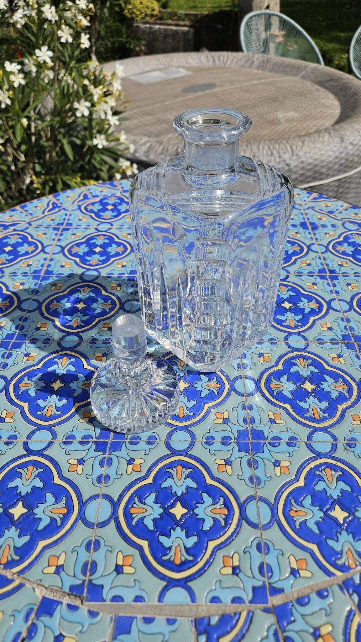 Glass carafe