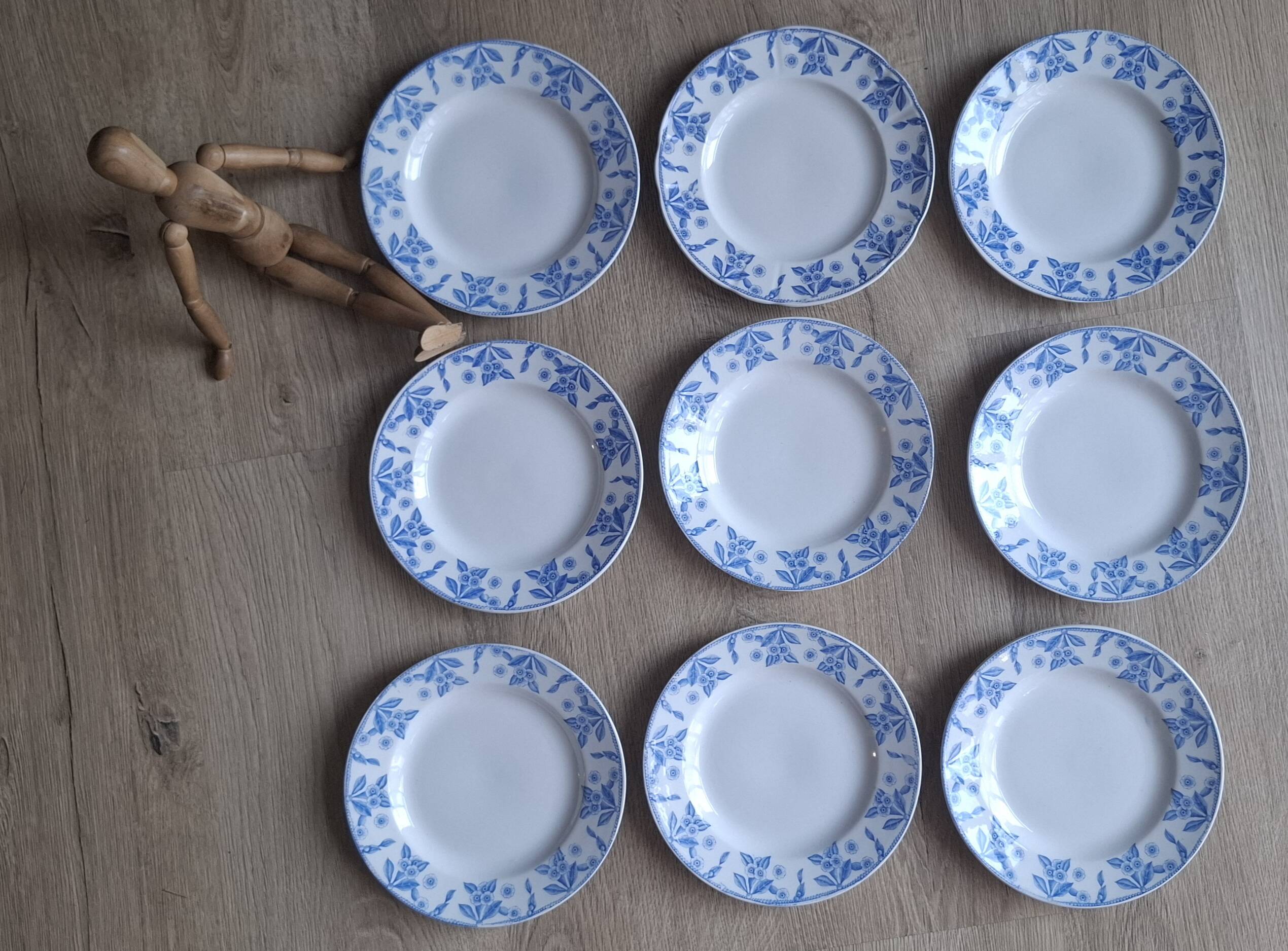 Set of 9 Dux Boch blue dessert plates, 1960