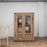 Two-door walnut showcase, 19th