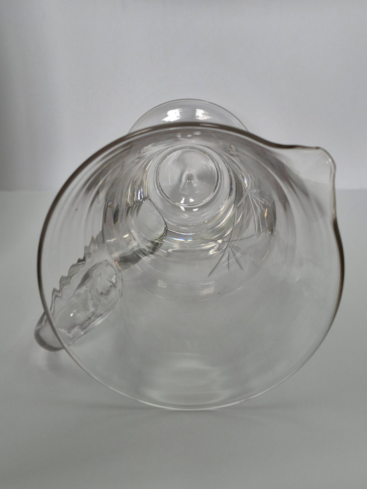 Cut crystal water jug from Fains – 21 cm – vintage