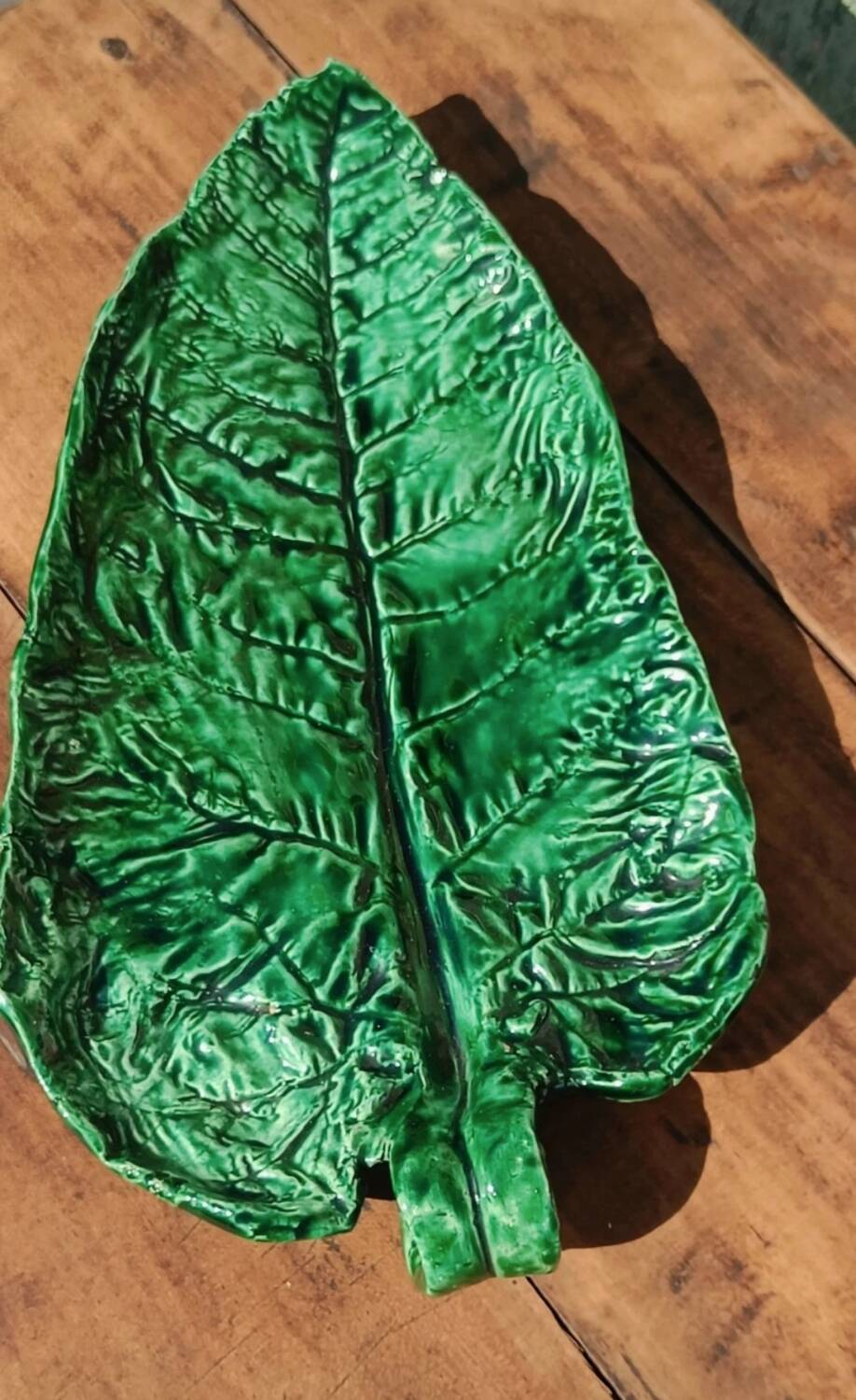 Green leaf slip clay
