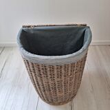 Wicker laundry basket