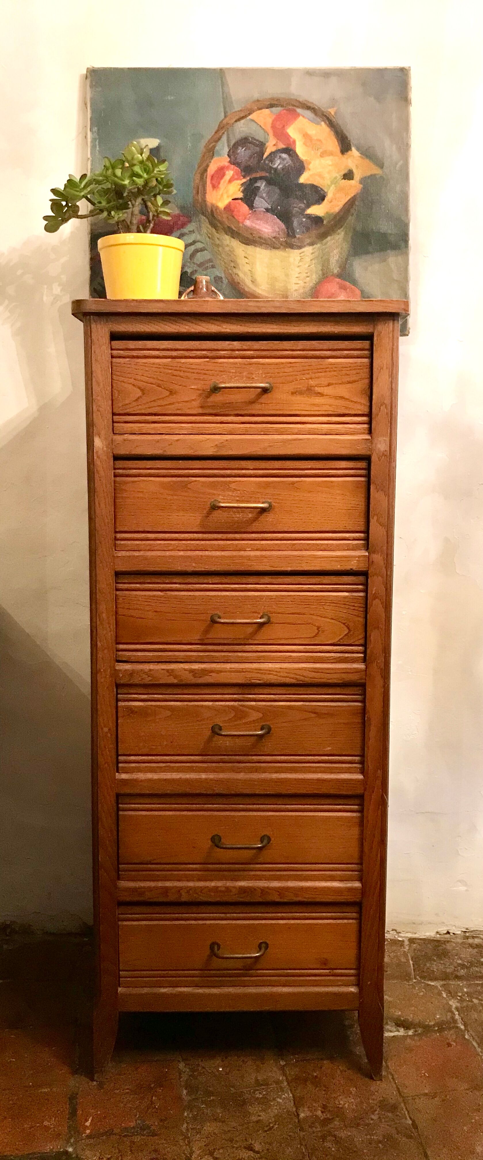 Vintage chest of drawers