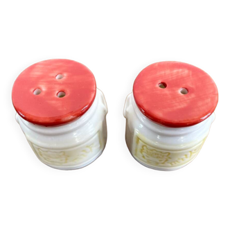 Salt and pepper shakers in the shape of milk cans with a cow on it, dutch vintage ceramic tableware