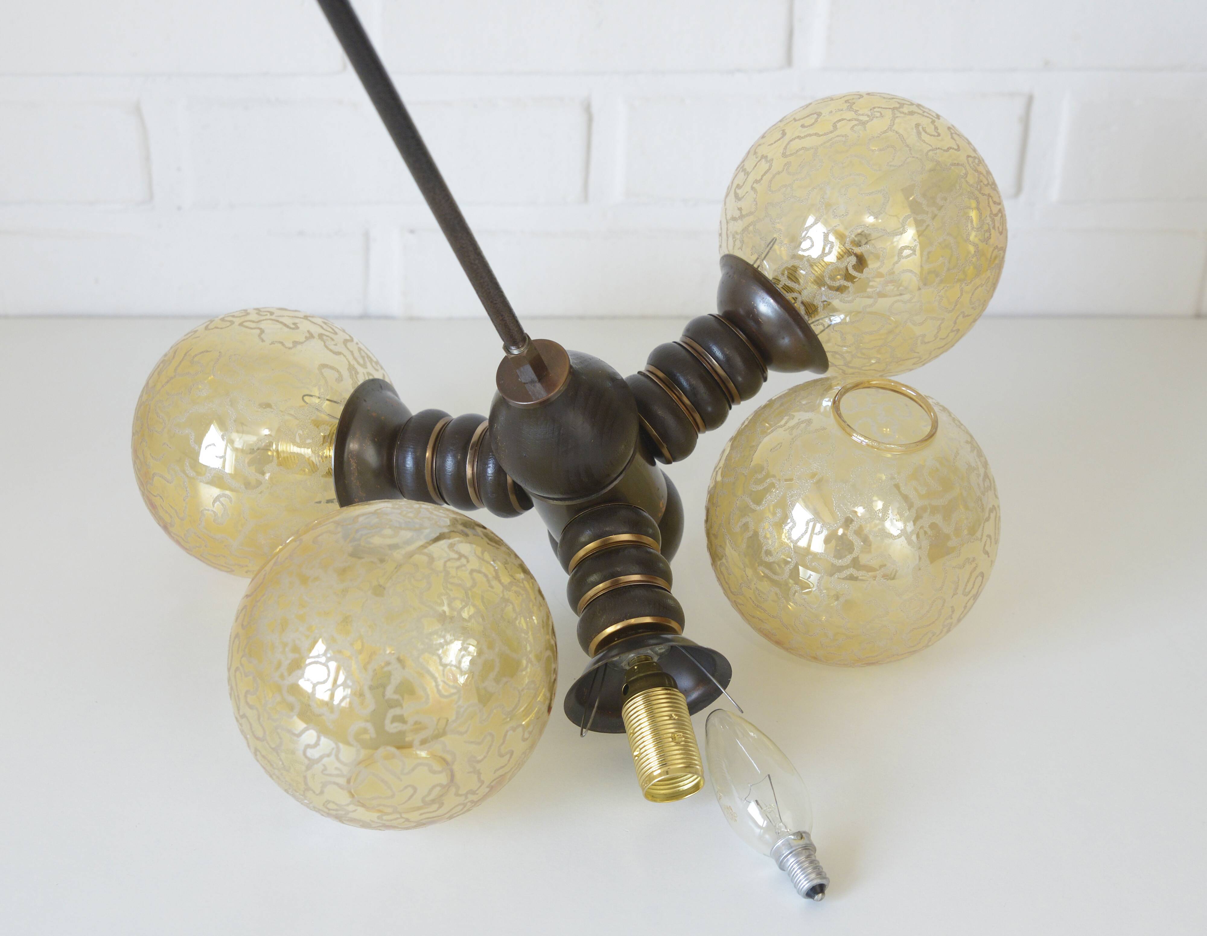 Wooden sputnik vintage pendant lamp / mid-century rustic hanging lamp 1970s