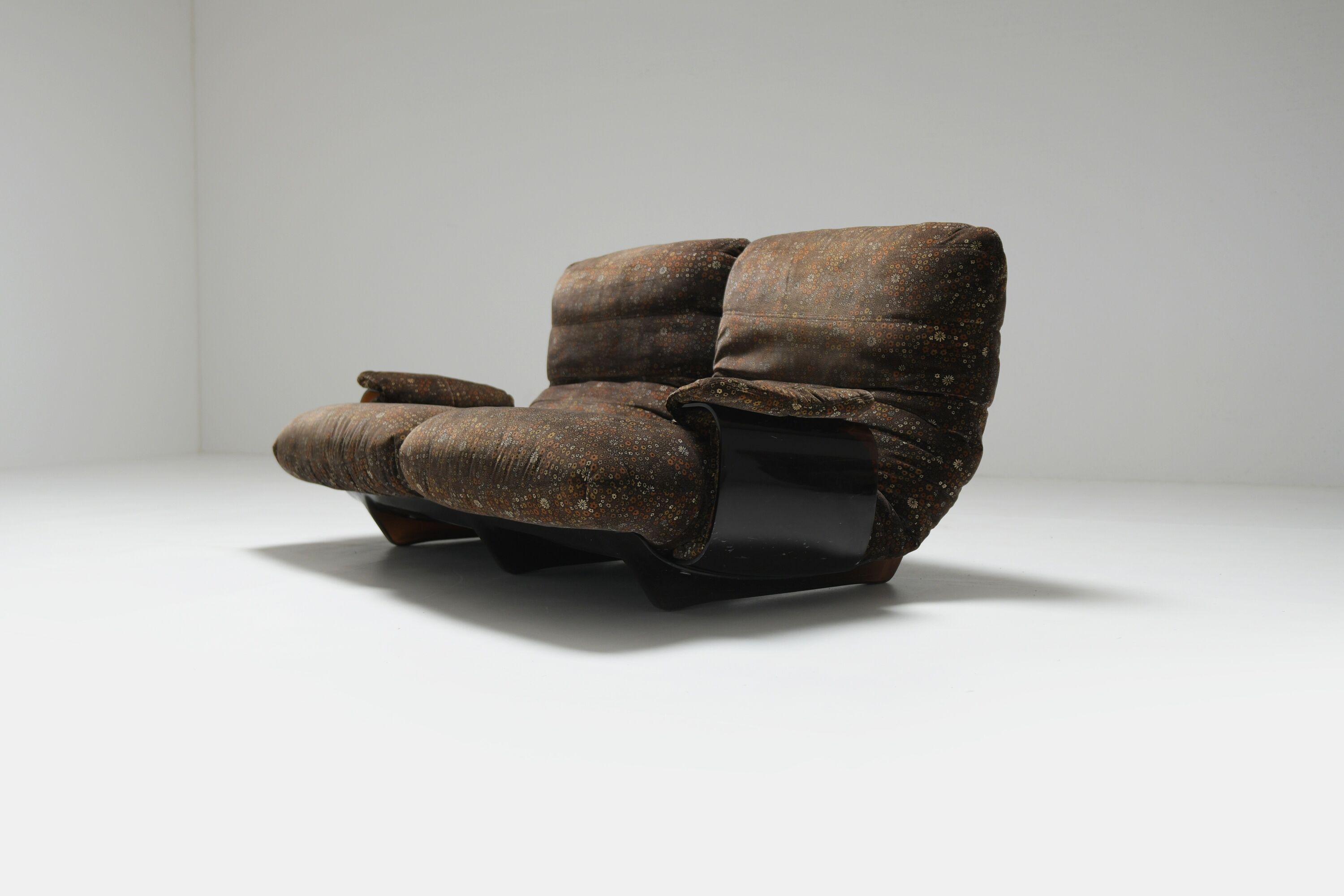 Vintage Marsala set in 'Liberty' fabric by Michel Ducaroy for Ligne Roset.