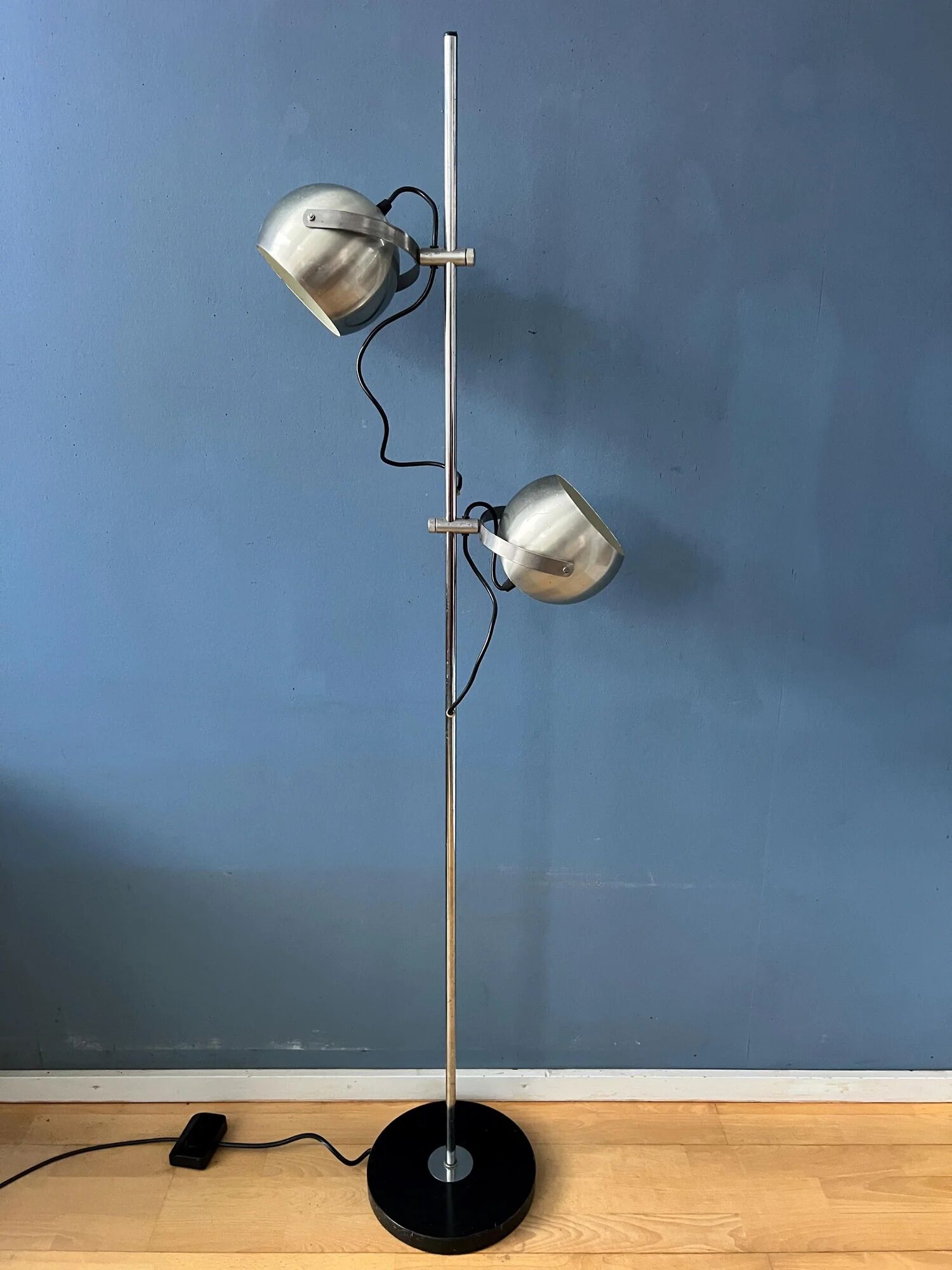 Silver mid-century vintage Herda eyeball floor lamp