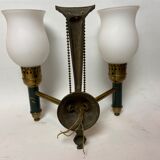 Wall wall light in gilded brass and white opalines