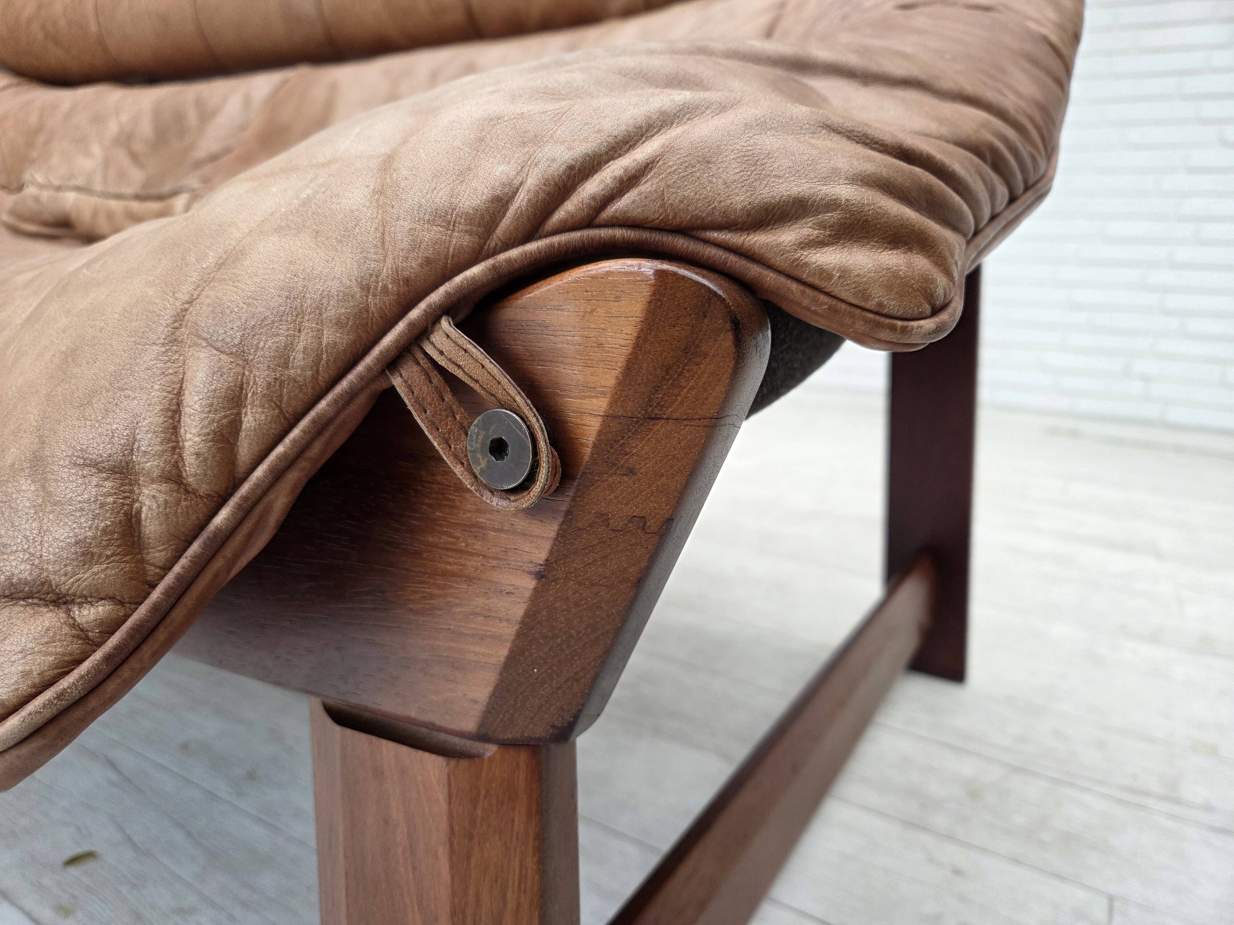 1970s, Norwegian design by Jan Erik Lindgren. 2-seater sofa model "Amazon".