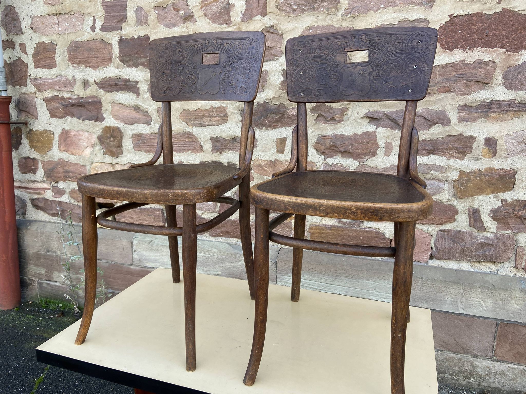 2 Chairs bistro café of the theater of COLMAR Viennese curved wood Thonet Nr 57