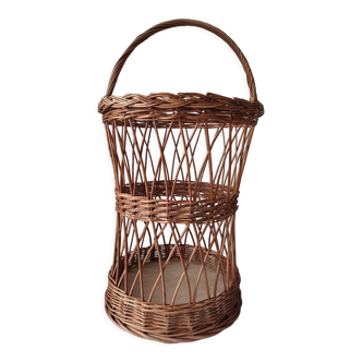 Wicker basket