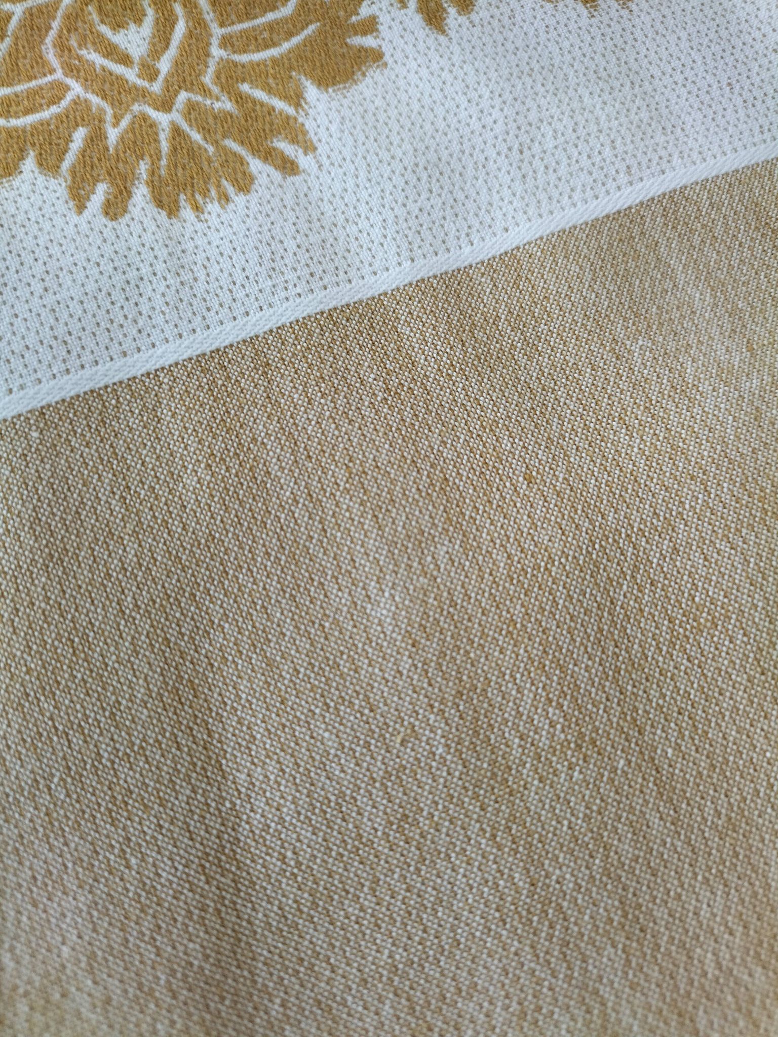 Nappe et 8 serviettes vintage – tons caramel et moutarde dorée