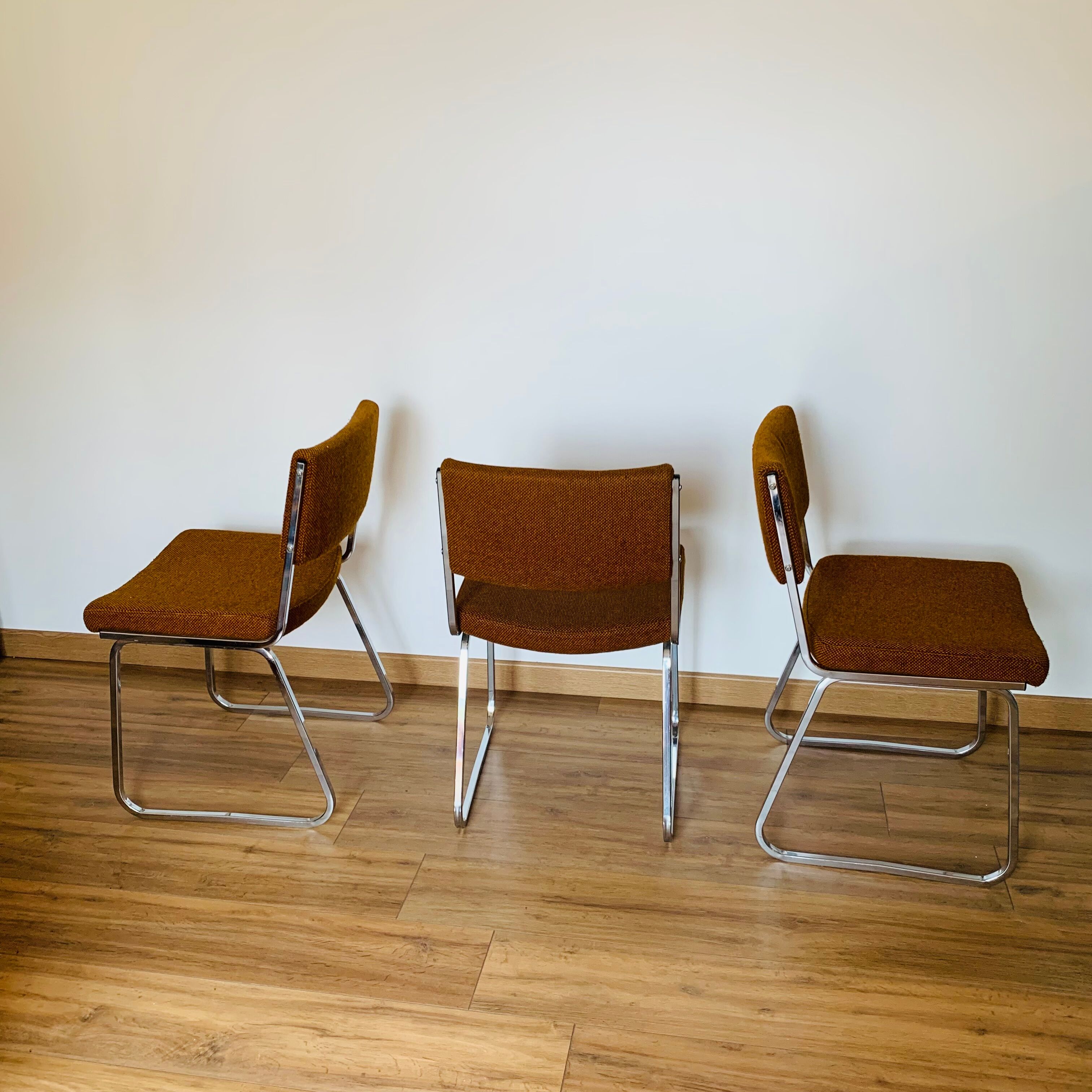 Set of 3 vintage chairs