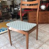 6 Scandinavian chairs