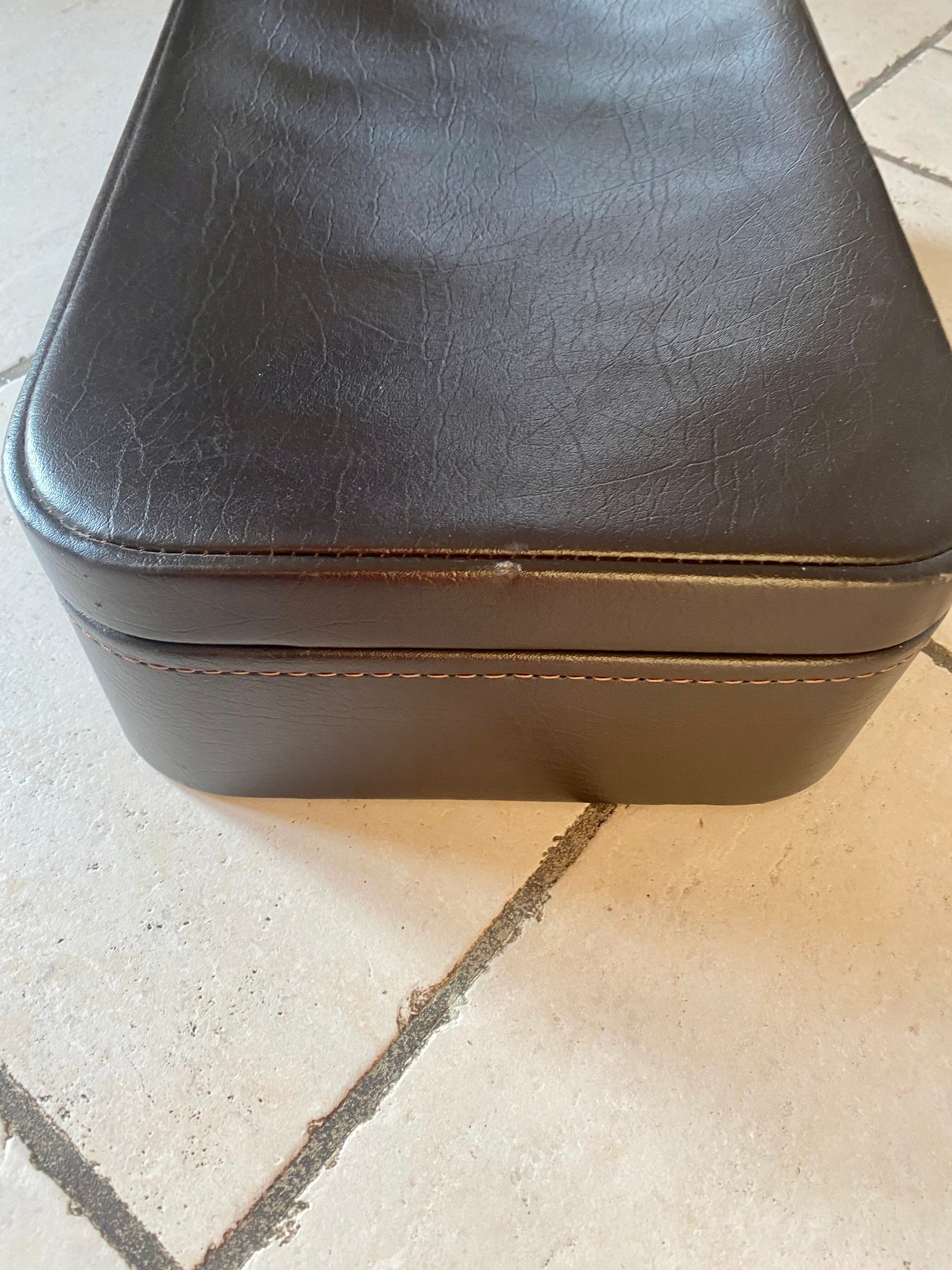 Brown suitcase Favo vintage