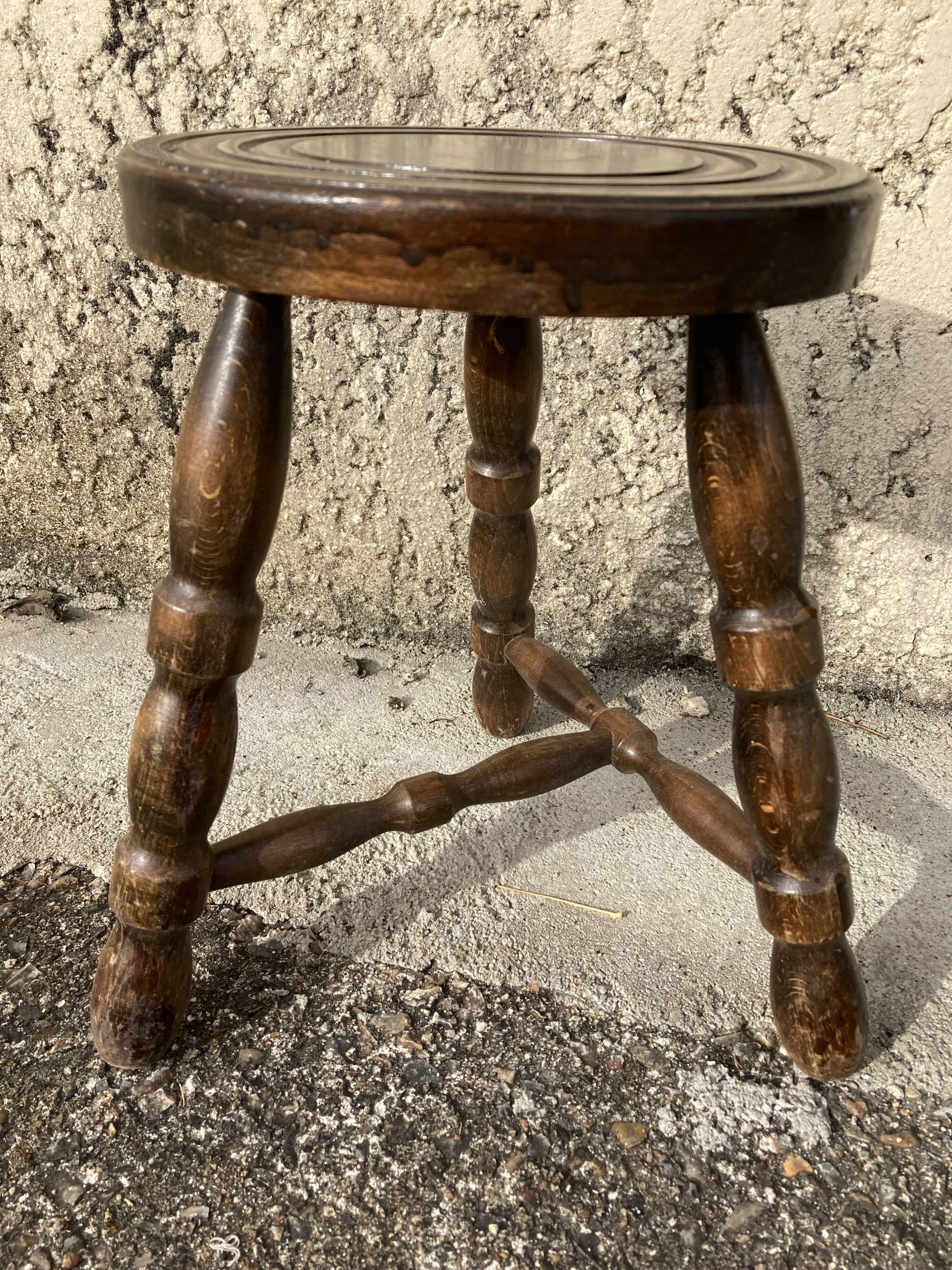 Tabouret de traite Selency — free download