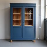 Dresser display cabinet