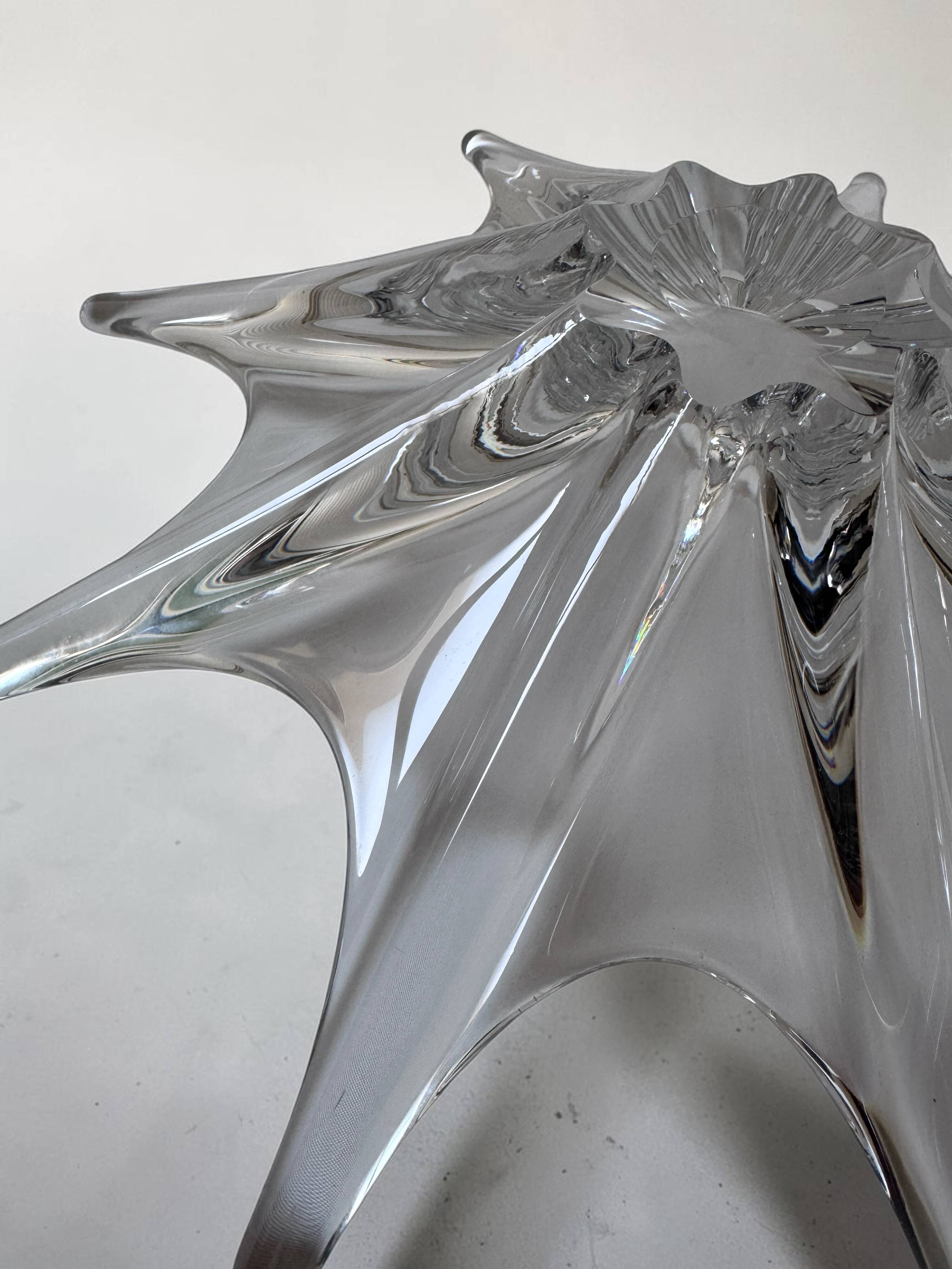 Baccarat crystal star coupe 40cm — perfect condition, authentic mark