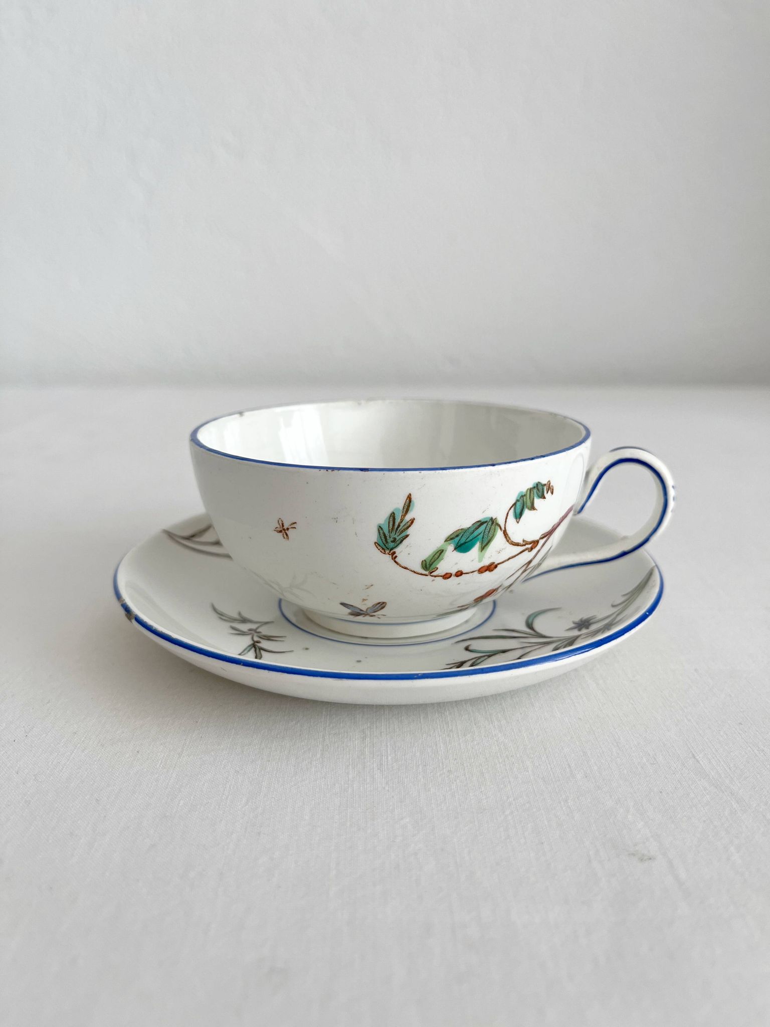 Polychrome ironstone cup "Nella" by Jules Veillard, Bordeaux (JVB)