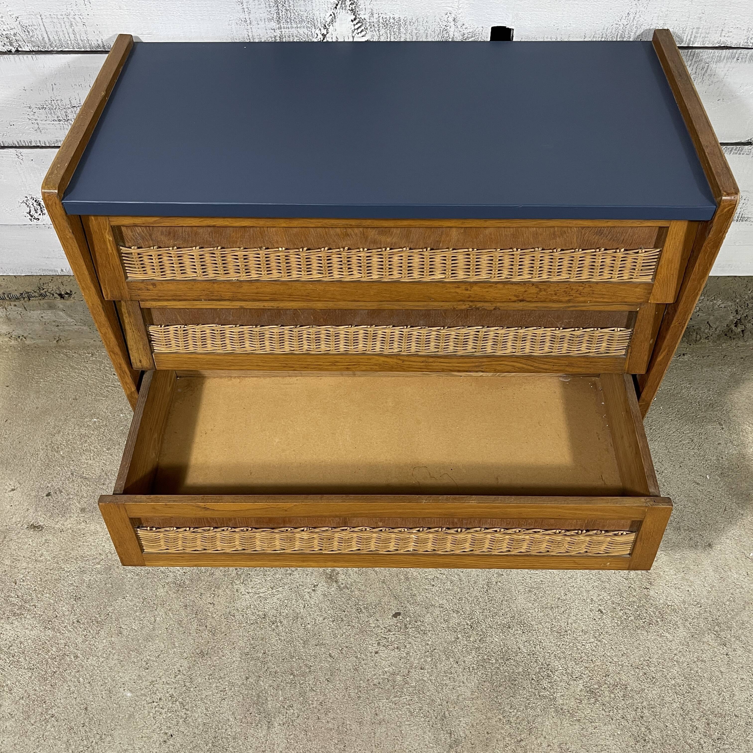 Vintage chest of drawers