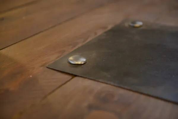 Table touret industrielle piètement en fonte 1950’s