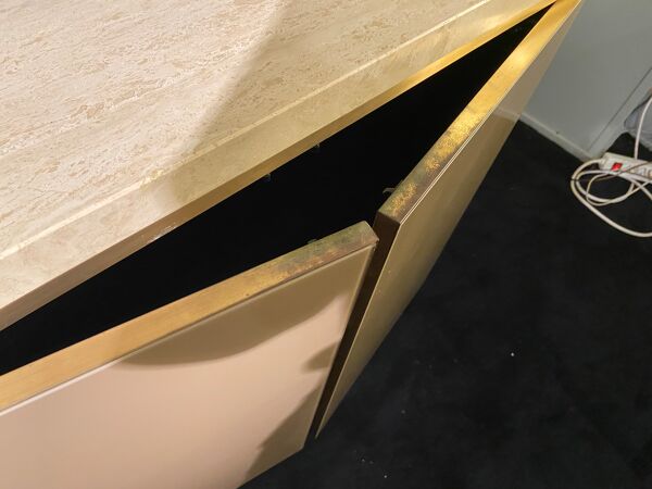 Enfilade laquée, travertin et plexiglas, Belgo Chrom, 1970s