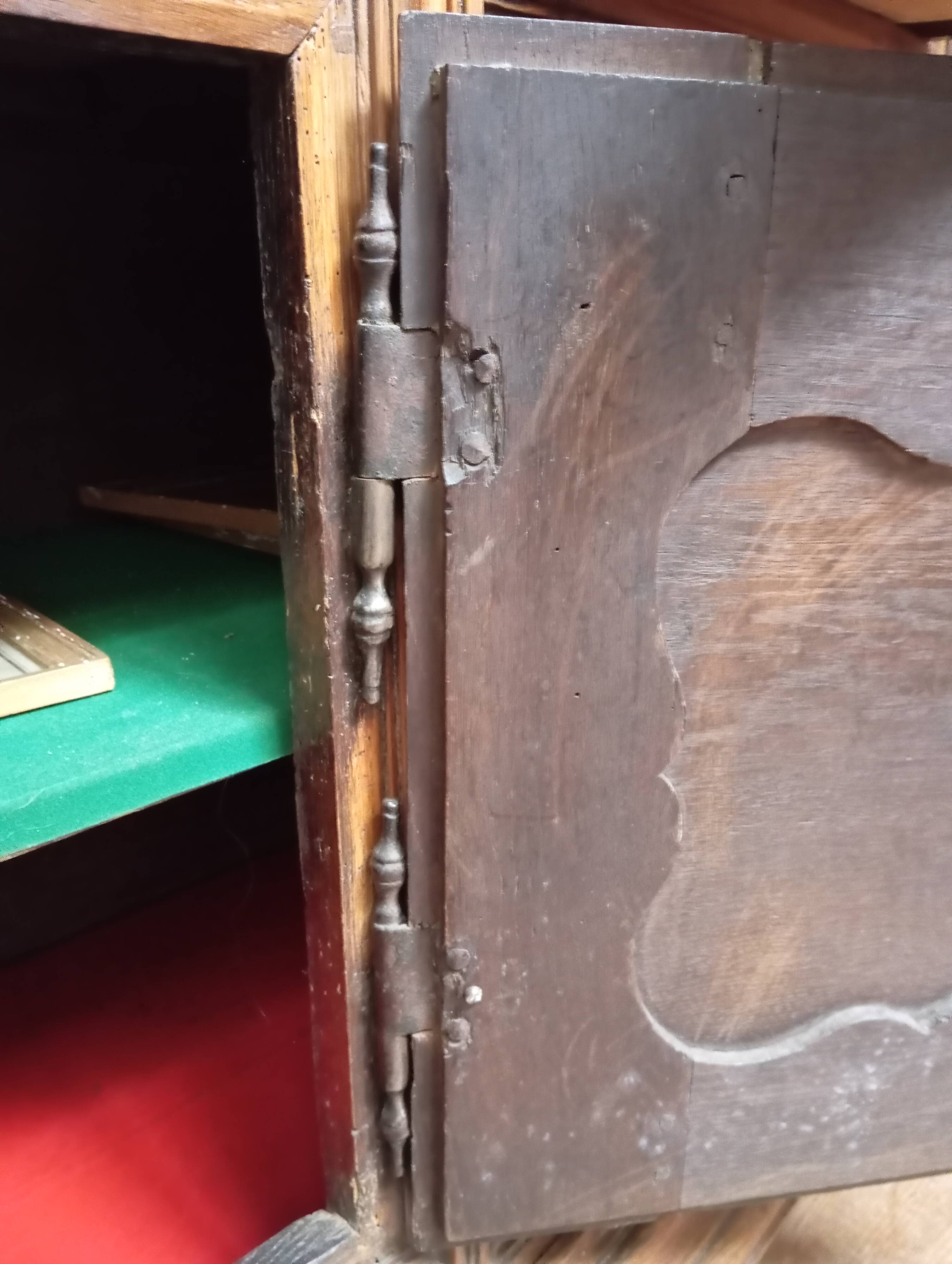 18th century oak three-door dresser