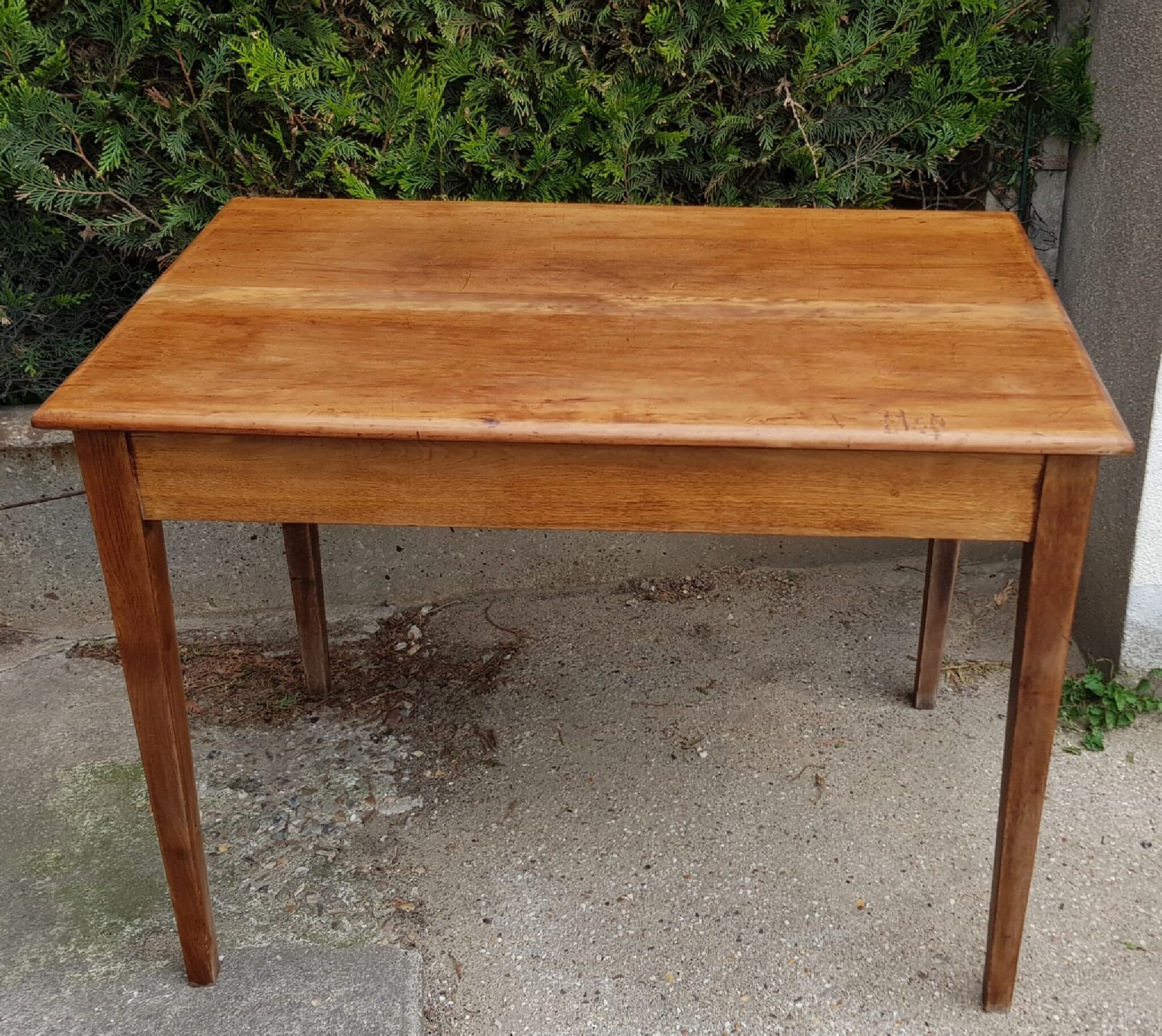 Table of Directors years 40 circa