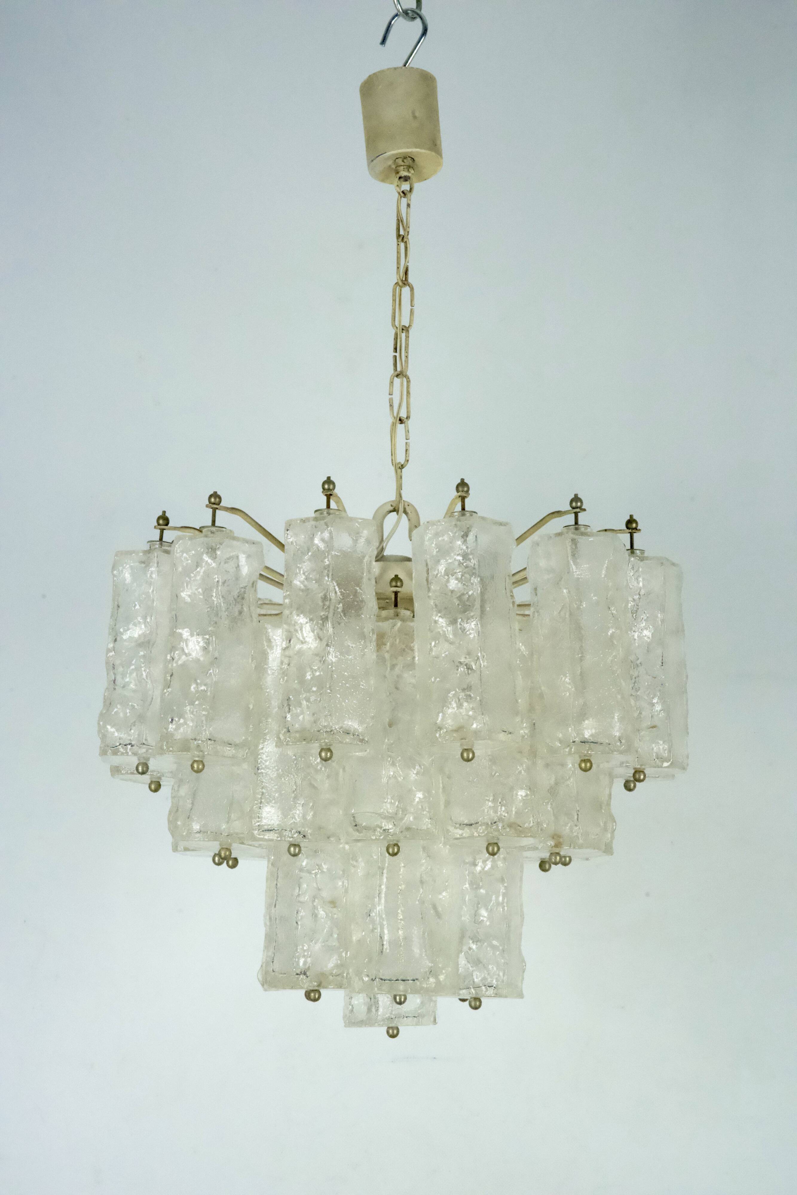 Mid-Century Toni Zuccheri for Venini, corteccia murano glass chandelier. 1960s Italy