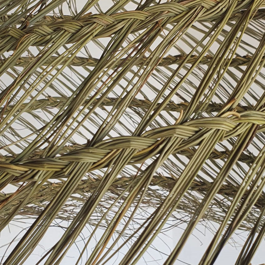 Doum pendant light in natural esparto