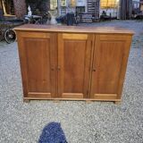 Old oak craft cabinet with 3 doors + drawers inside