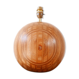 Lampe danoise de table en bois globe de mi-siècle par Dyrlund