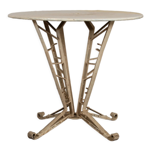 Table de jardin en fer