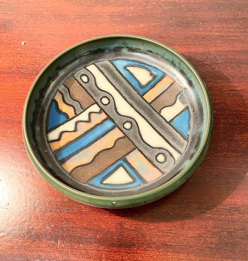 Enamelled stoneware bowl, Odetta, Quimper, 1960