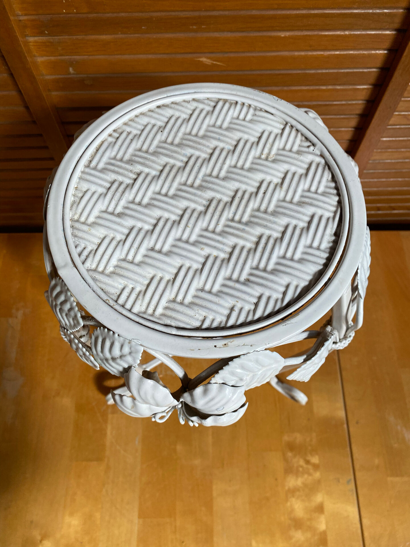 Table Appoint Guéridon Ancien Métal Blanc Décor Fleurs Vintage #E383